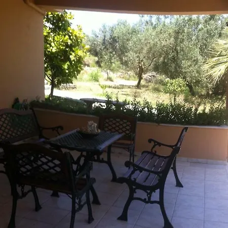 Menegata Garden ארגוסטולי